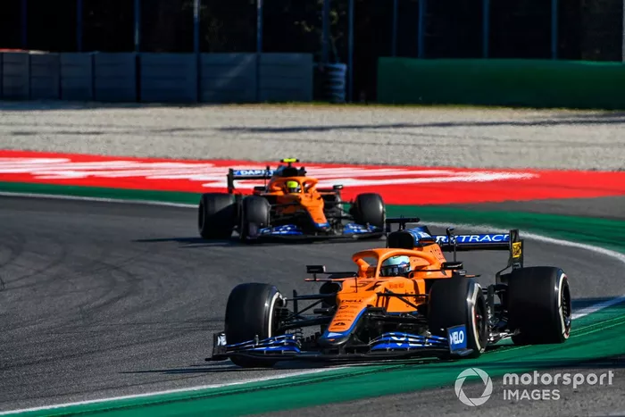 Daniel Ricciardo, McLaren MCL35M, Lando Norris, McLaren MCL35M
