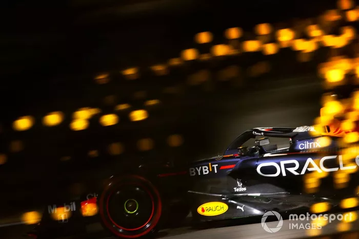 Max Verstappen, Red Bull Racing RB18
