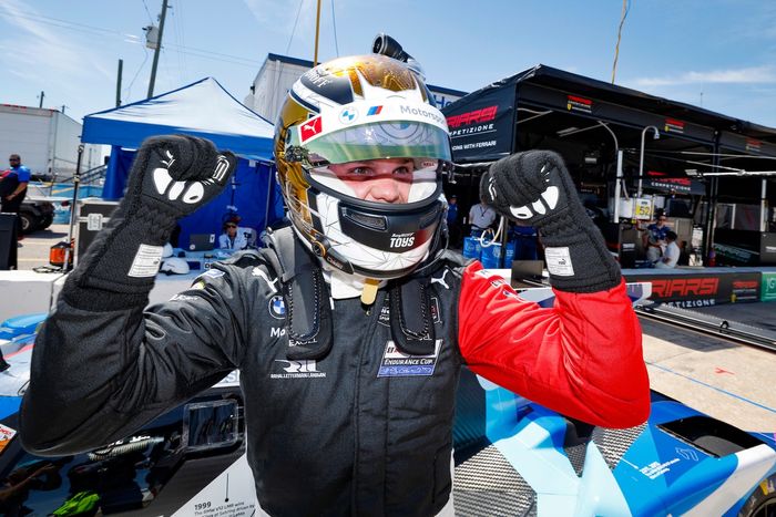 #24 BMW M Team RLL BMW M Hybrid V8: Dries Vanthoor