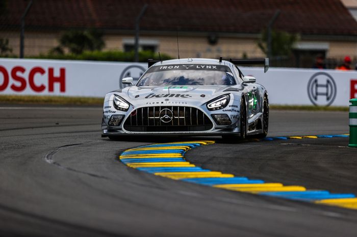 #61 Iron Lynx Mercedes-AMG LMGT3: Martin Berry, Lin Hodenius, Maxime Martin