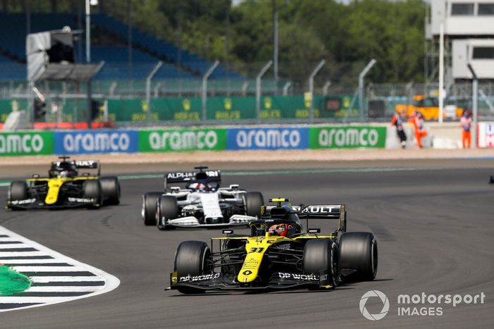 Esteban Ocon, Renault F1 Team R.S.20, Daniil Kvyat, AlphaTauri AT01, Daniel Ricciardo, Renault F1 Team R.S.20