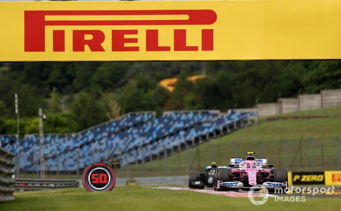 Lance Stroll, Racing Point RP20, Valtteri Bottas, Mercedes F1 W11 