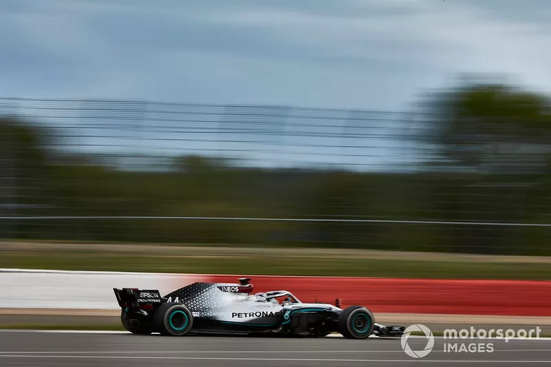 Lewis Hamilton, Mercedes W09 