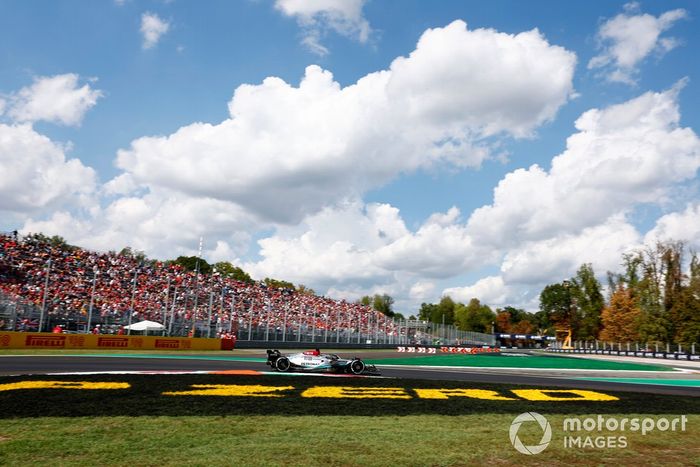 George Russell, Mercedes W13