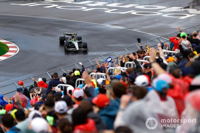 Lewis Hamilton, Mercedes F1 W15
