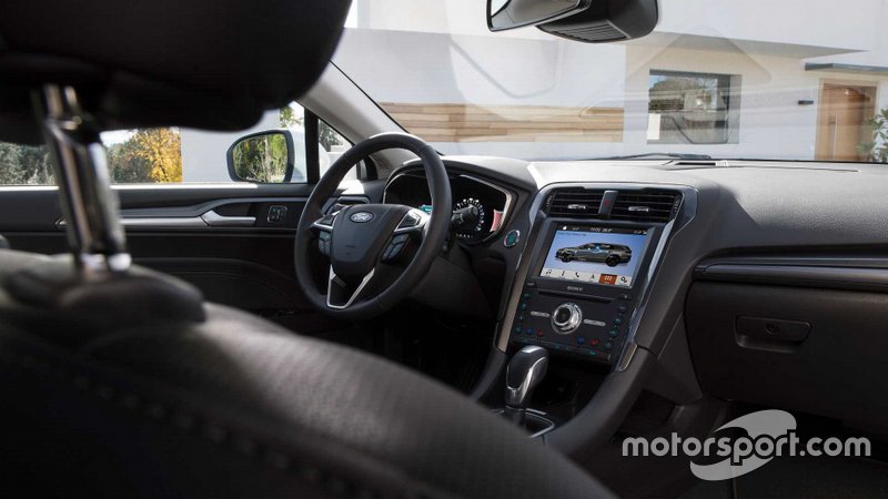 Ford Mondeo 2019 року