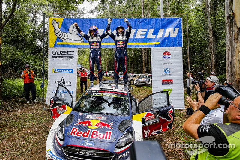 Los campeones del mundo 2018: Sébastien Ogier,  Julien Ingrassia, Ford Fiesta WRC, M-Sport Ford con Malcolm Wilson