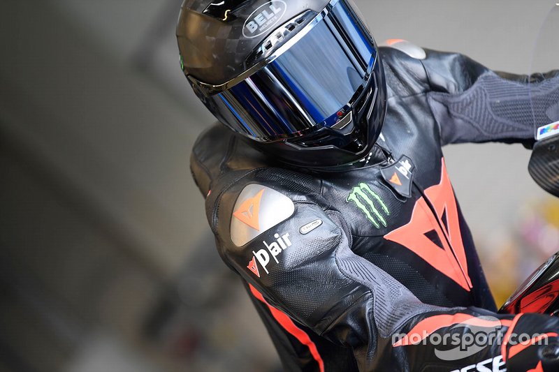 Lewis Hamilton probando la Yamaha Superbike