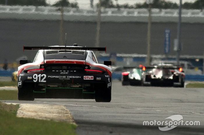 #912 Porsche GT Team Porsche 911 RSR, GTLM: Mathieu Jaminet, Earl Bamber
