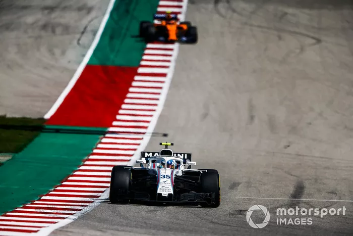 Sergey Sirotkin, Williams FW41, Stoffel Vandoorne, McLaren MCL33