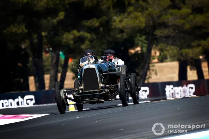 Sebastian Vettel, Aston Martin, Johnny Herbert, Sky TV, in the Aston Martin Grean Pea TT1 from 1922