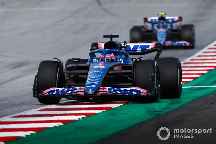 Fernando Alonso, Alpine A522, Esteban Ocon, Alpine A522