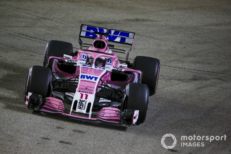Pérez ainda foi punido com um drive-through após toque em Sergey Sirotkin e acabou em 16º