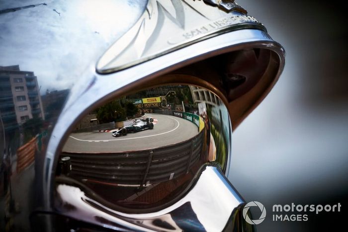 Lewis Hamilton, Mercedes AMG F1 W10 