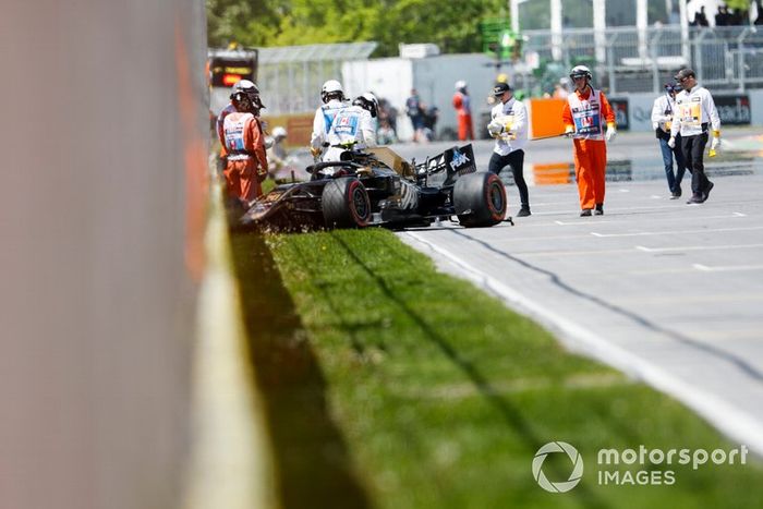 El coche chocado de Kevin Magnussen, Haas VF-19