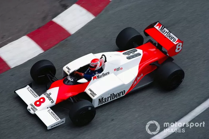 4 - (21 posições). Niki Lauda, McLaren: de 23º a 2º no GP dos Estados Unidos de 1983