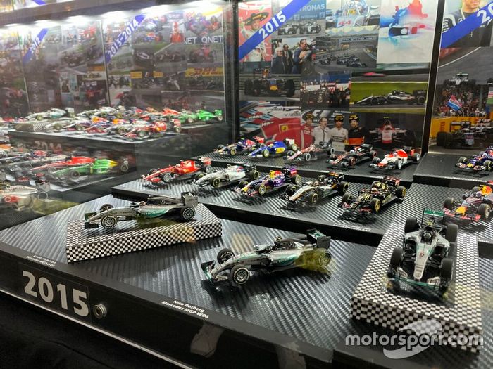 Colección de coches miniatura de F1