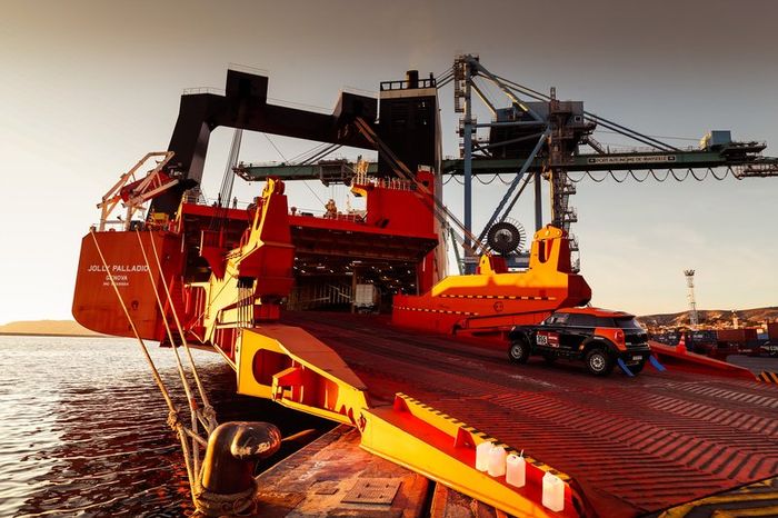 Embarque en Marsella del Dakar 2020