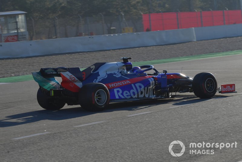 Александр Элбон, Scuderia Toro Rosso STR14