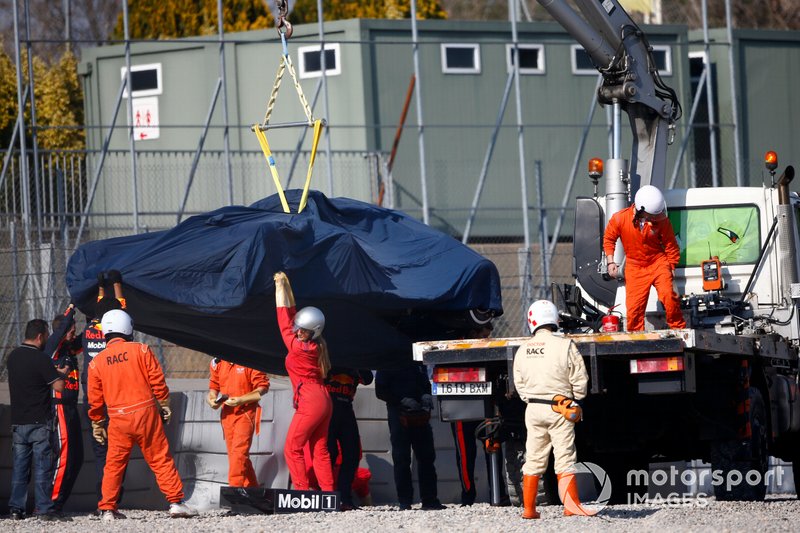 Mobil Pierre Gasly, Red Bull Racing RB15 usai kecelakaan