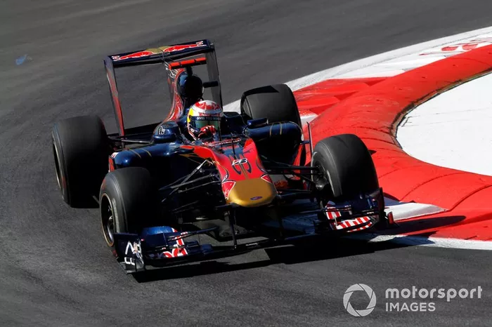 2010: Toro Rosso-Ferrari STR5