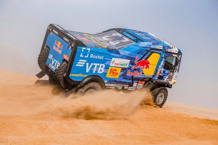 #505 Kamaz - Master: Eduard Nikolaev, Evgenii Iakovlev, Vladimir Rybakov