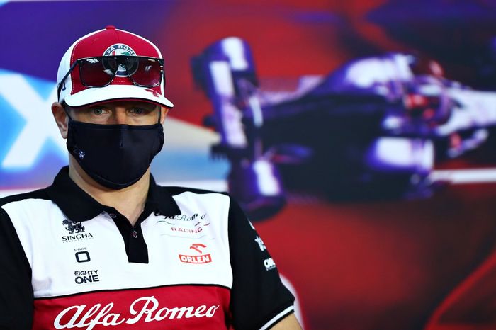 Kimi Raikkonen, Alfa Romeo Racing, en la conferencia de prensa