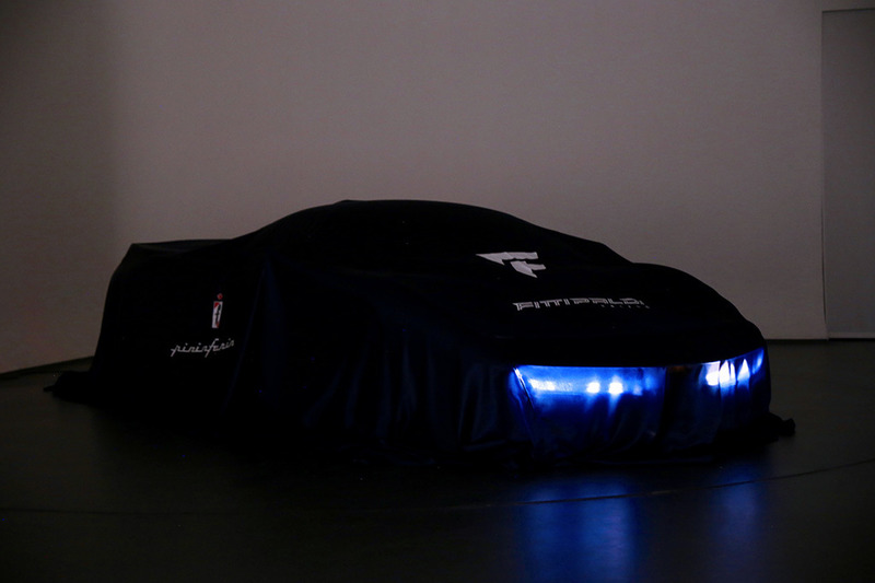 Fittipaldi EF7 Vision Gran Turismo by Pininfarina в чехле