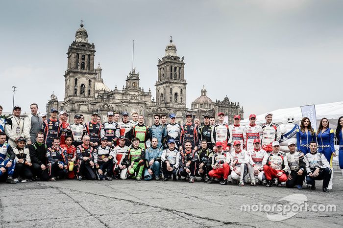 Foto de grupo de pilotos