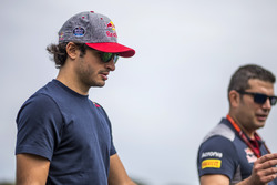 Carlos Sainz Jr., Scuderia Toro Rosso lors de la reconnaissance de piste