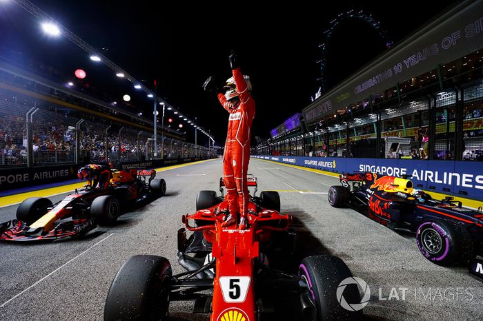 Pole sitter Sebastian Vettel, Ferrari, second place Max Verstappen, Red Bull Racing, third place Daniel Ricciardo, Red Bull Racing