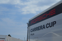 L'hospitality Porsche nel paddock