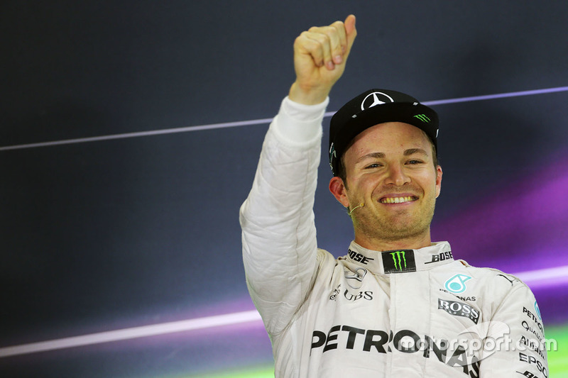 Nico Rosberg feiert den WM-Titelgewinn 2016