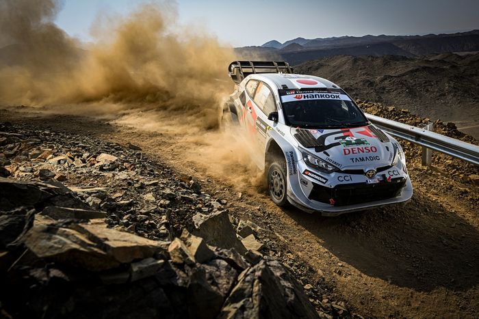 Такамото Кацута, Аарон Джонстон, Toyota Gazoo Racing WRT Toyota GR Yaris Rally1