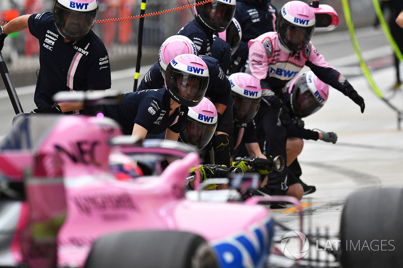 Arrêt au stand de Sergio Perez, Force India VJM11