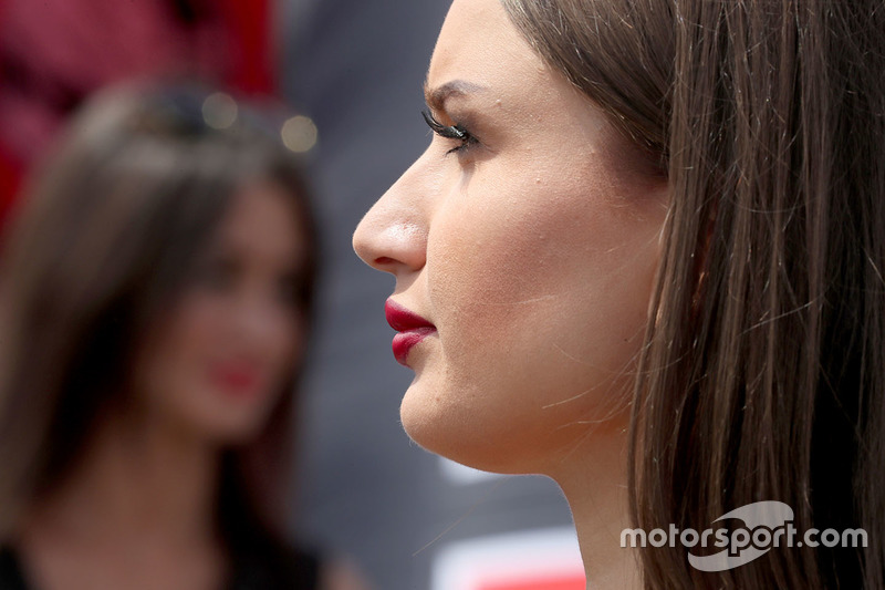 Grid girl