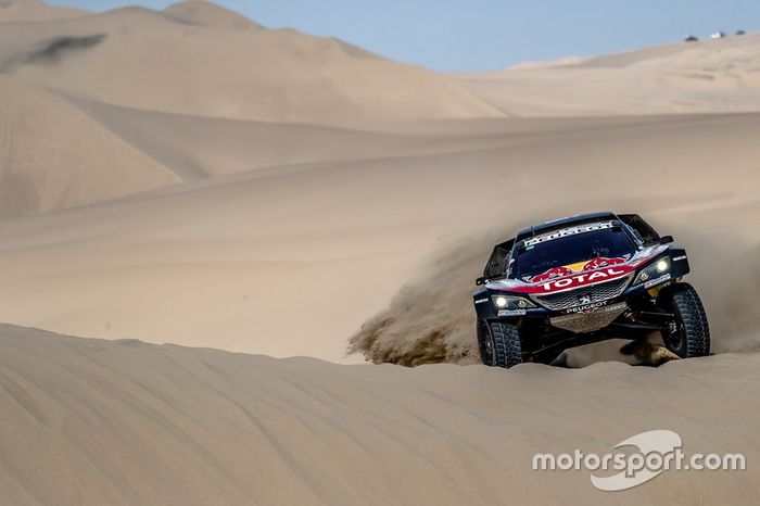 #303 Peugeot Sport Peugeot 3008 DKR: Carlos Sainz, Lucas Cruz