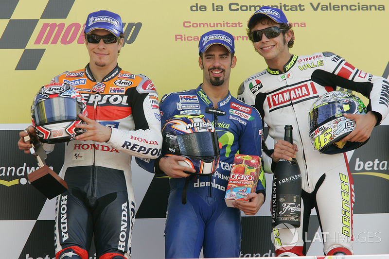 Podium : le vainqueur Marco Melandri, le deuxième Nicky Hayden, le troisième Valentino Rossi