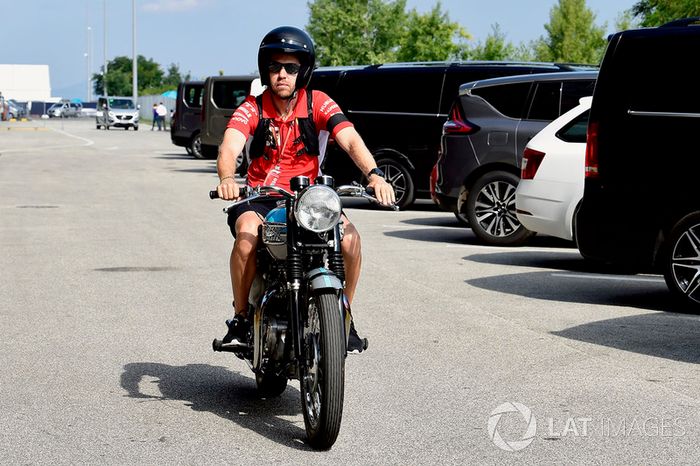 Sebastian Vettel, Ferrari con su Triumph