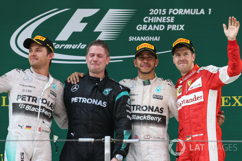2015. Подіум: 1. Льюіс Хемілтон, Mercedes. 2. Ніко Росберг, Mercedes. 3. Себастьян Феттель, Ferrari