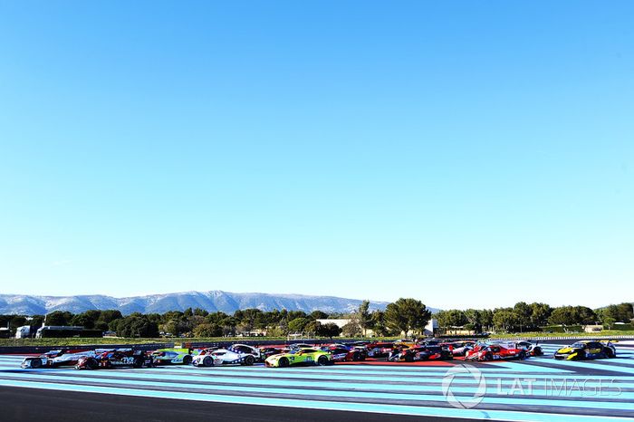 Foto de grupo de los coches del WEC 2018