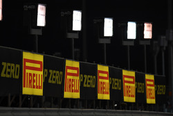 Insegna Pirelli
