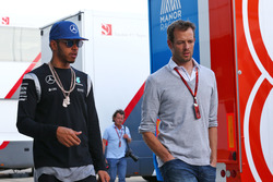 (L to R): Lewis Hamilton, Mercedes AMG F1 with Alex Wurz, Williams Driver Mentor / GPDA Chairman