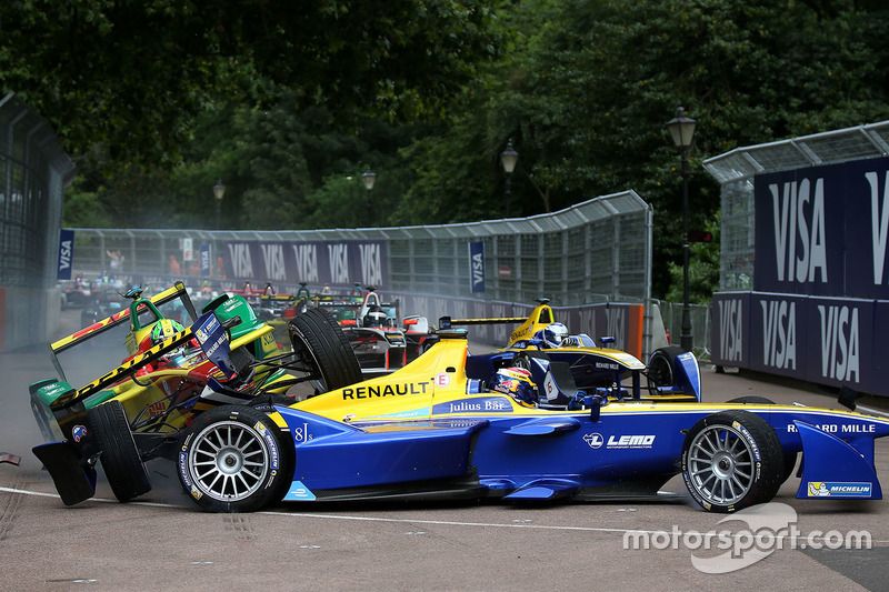 Na segunda temporada, Di Grassi e Buemi disputaram o título até a última etapa