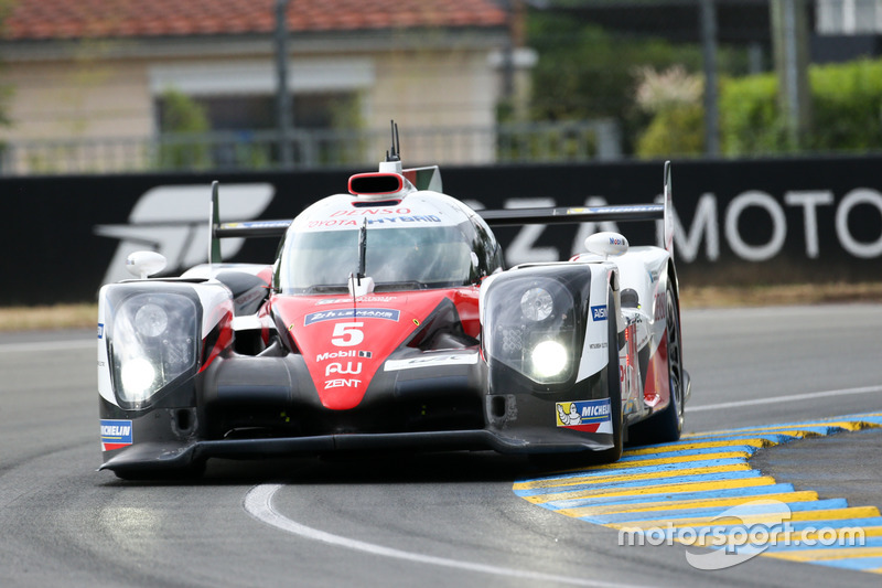 #5 Toyota Racing Toyota TS050 Hybrid: Anthony Davidson, Sébastien Buemi, Kazuki Nakajima