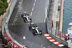 Nico Rosberg, Mercedes AMG F1 W07 Hybrid leads team mate Lewis Hamilton, Mercedes AMG F1 W07 Hybrid