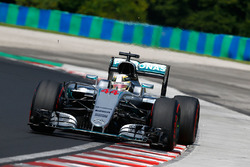 Льюис Хэмилтон, Mercedes AMG F1 W07 Hybrid