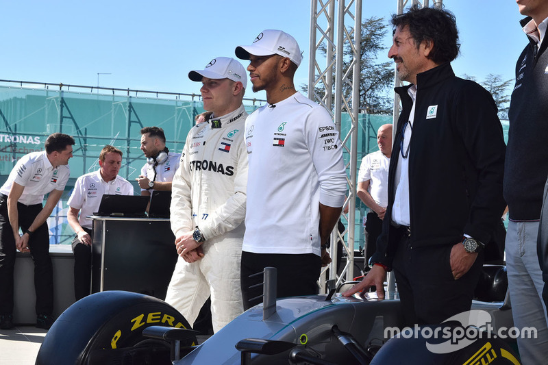 Lewis Hamilton, Mercedes-AMG F1, Valtteri Bottas, Mercedes-AMG F1, Giuseppe D'Arrigo, Petronas