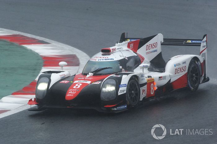 #8 Toyota Gazoo Racing Toyota TS050 Hybrid: Anthony Davidson, Sébastien Buemi, Kazuki Nakajima