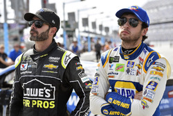 Jimmie Johnson, Hendrick Motorsports Chevrolet Camaro and Chase Elliott, Hendrick Motorsports Chevrolet Camaro